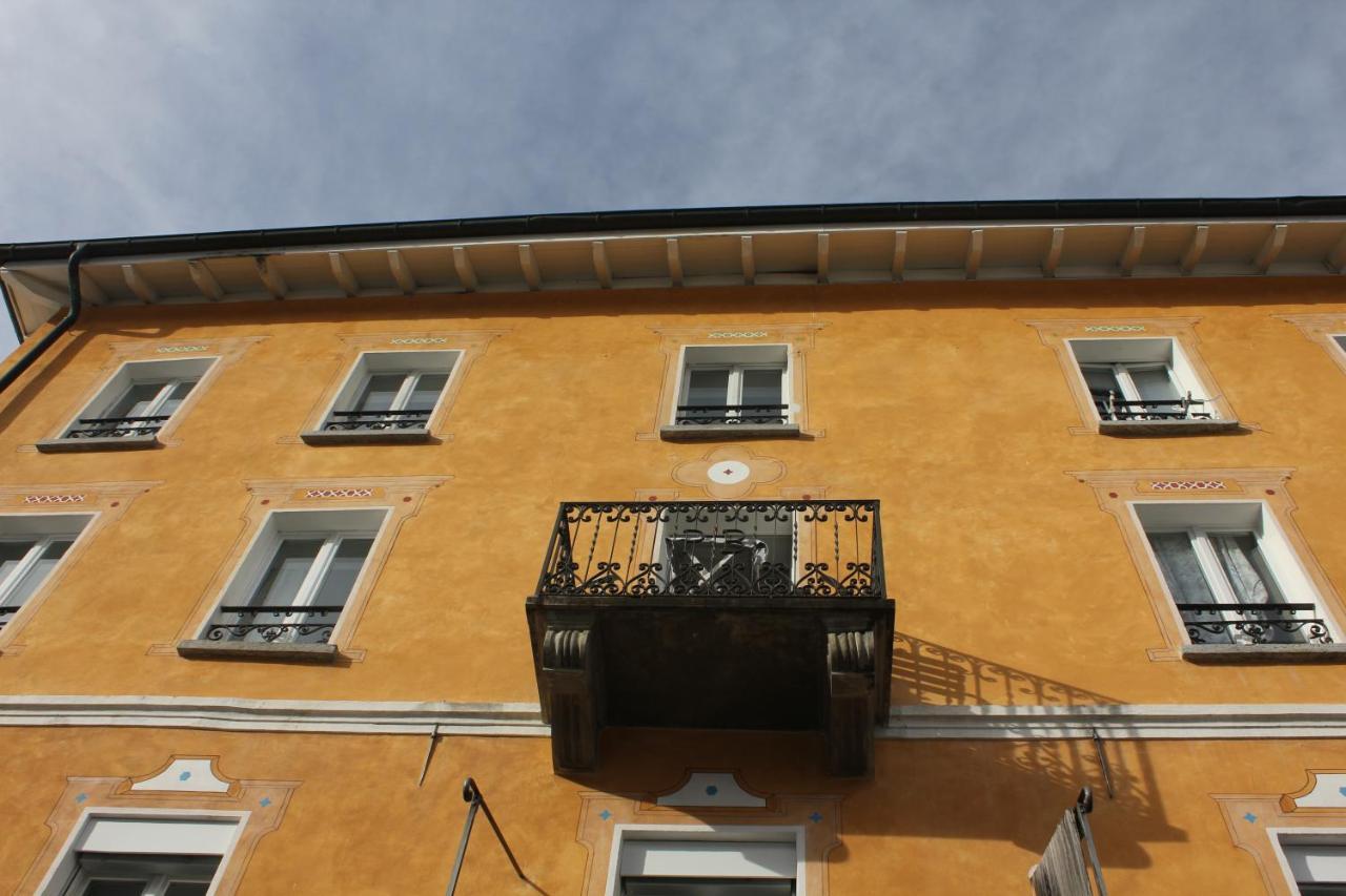 Casa Gialla Russo Eksteriør bilde