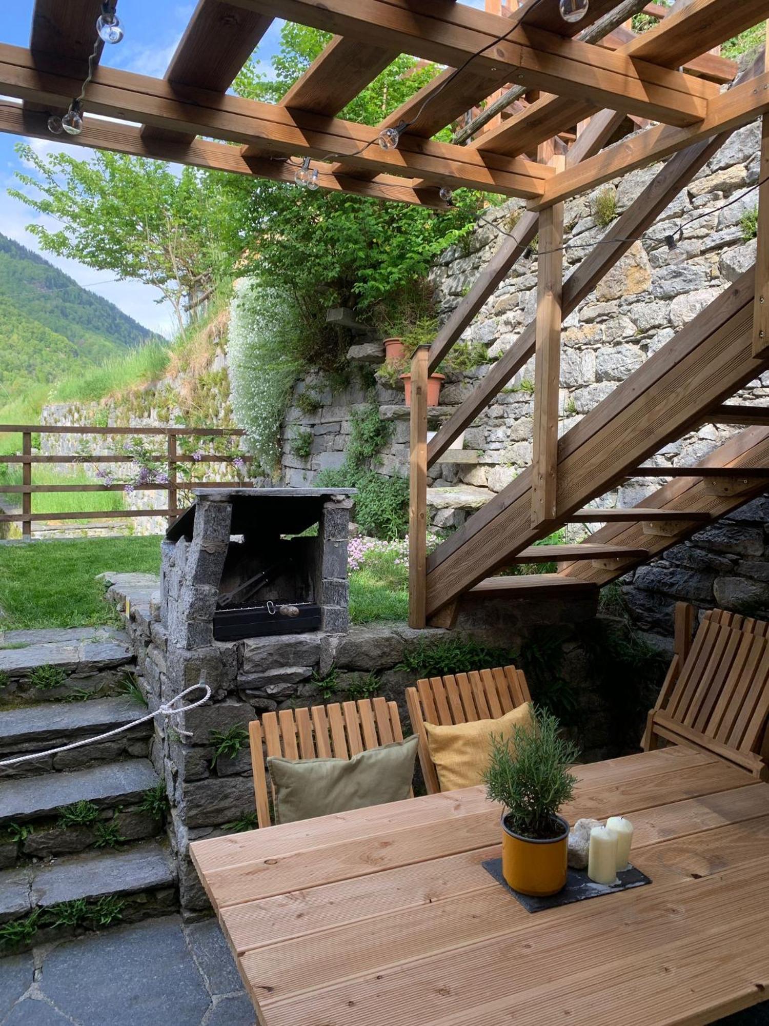 Casa Gialla Russo Eksteriør bilde